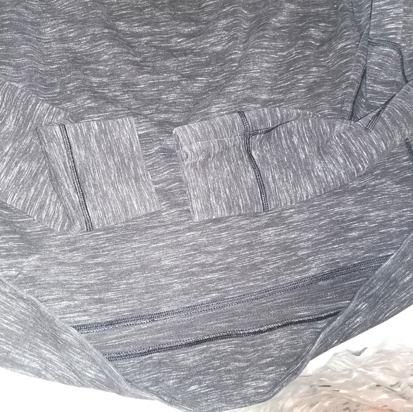 Lululemon Men's Sweater - Picture 6 of 7